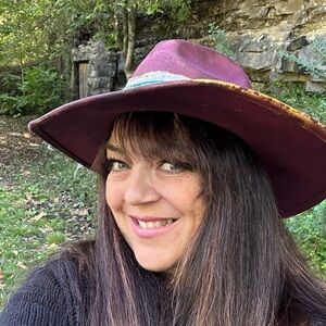 Meet your Posher, Posh